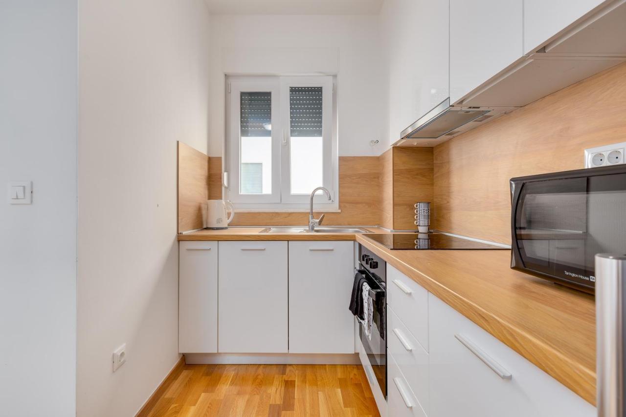 Apartment Roni + Besplatan Parking 扎达尔 外观 照片